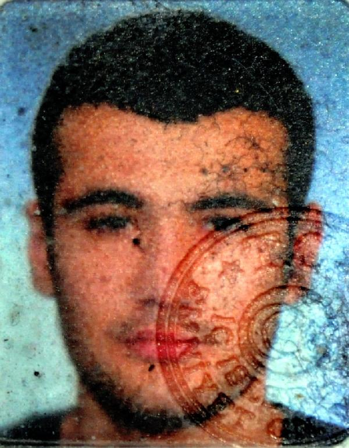 Otomobiliyle Ağaca Çarpan Genç Hayatını Kaybetti