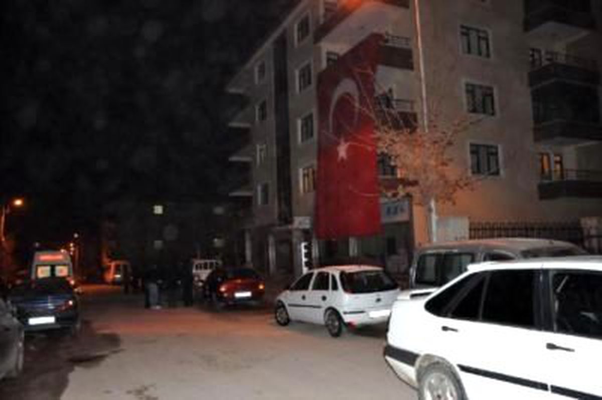 Şehit Astsubay\'ın Evine Acı Haber Ulaştı