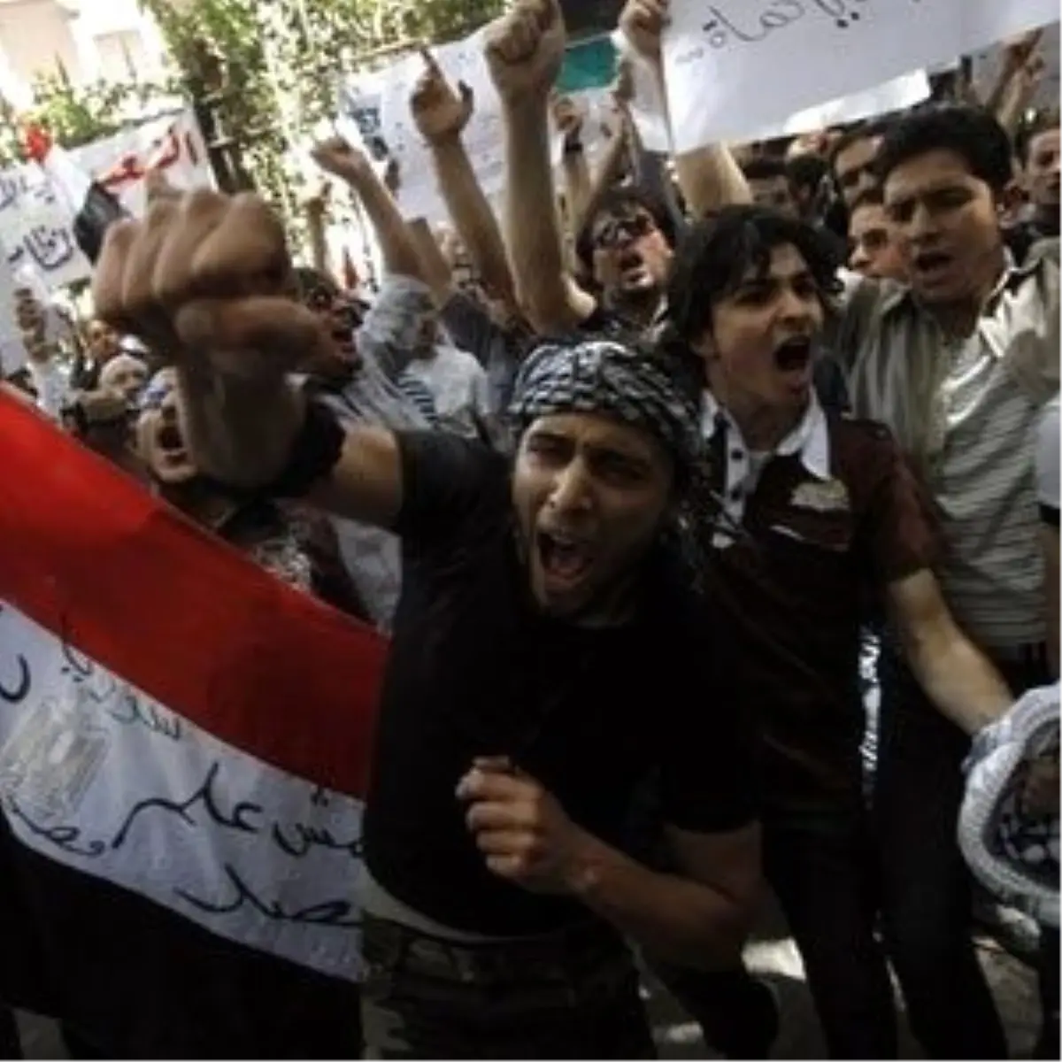 Suriye\'de Yeni Anayasa Referandumu