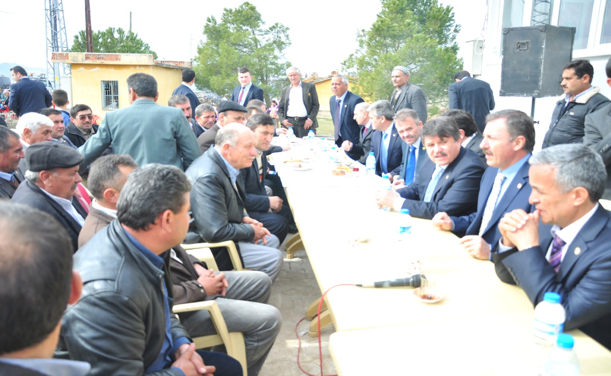 Tanrıverdi Köy Muhtarlarıyla Bir Araya Geldi