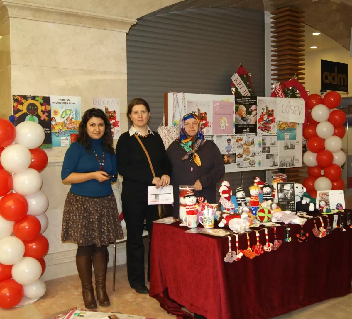 Varlıbaş Avm\'den Lösev\'e Destek