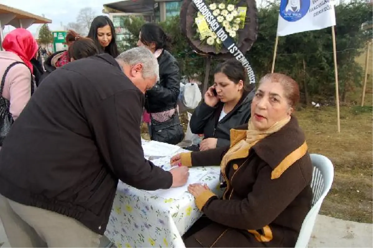 Yalova\'da İdo\'ya Siyah Çelenk