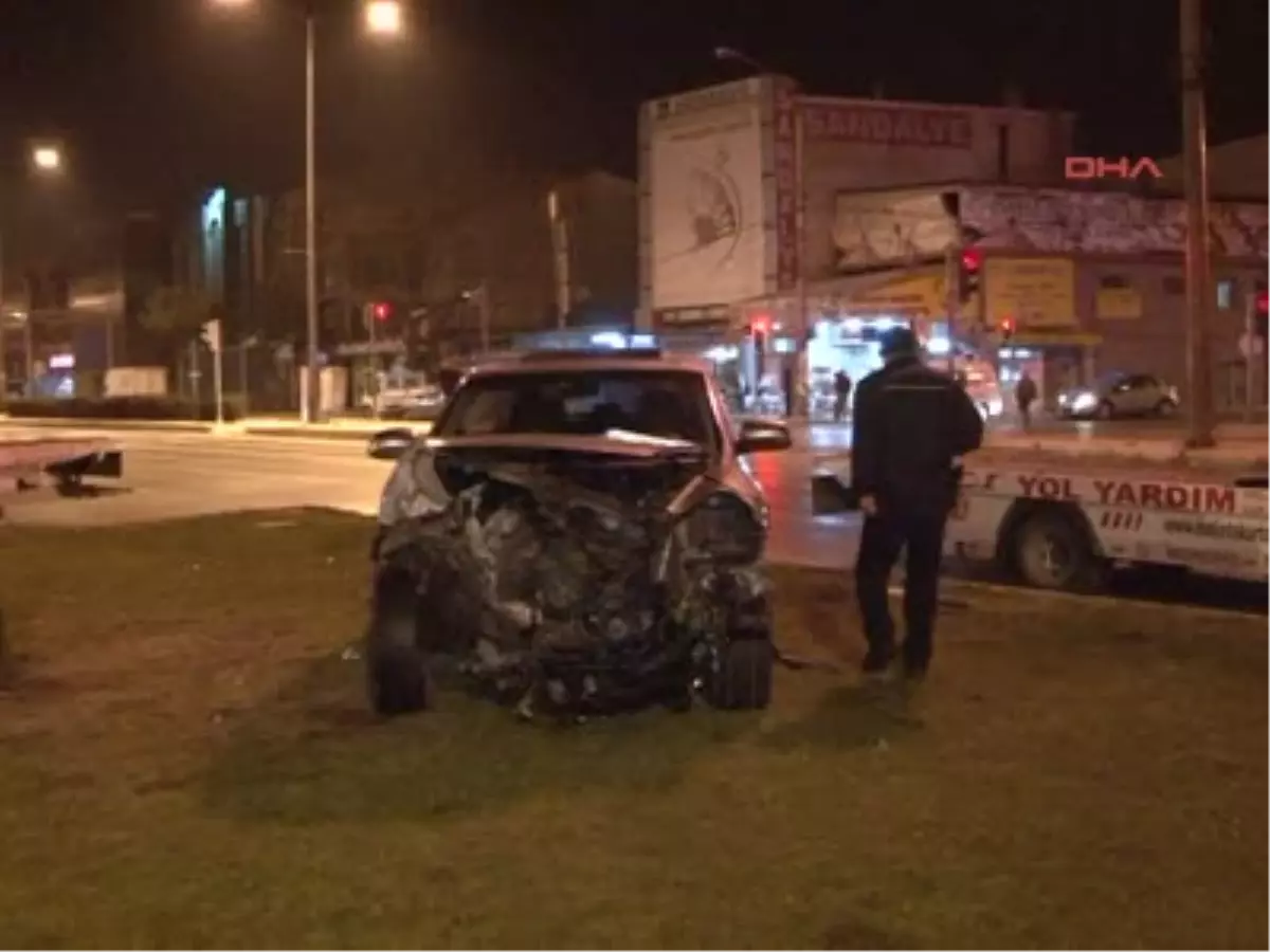 Yol Savaş Alanına Döndü