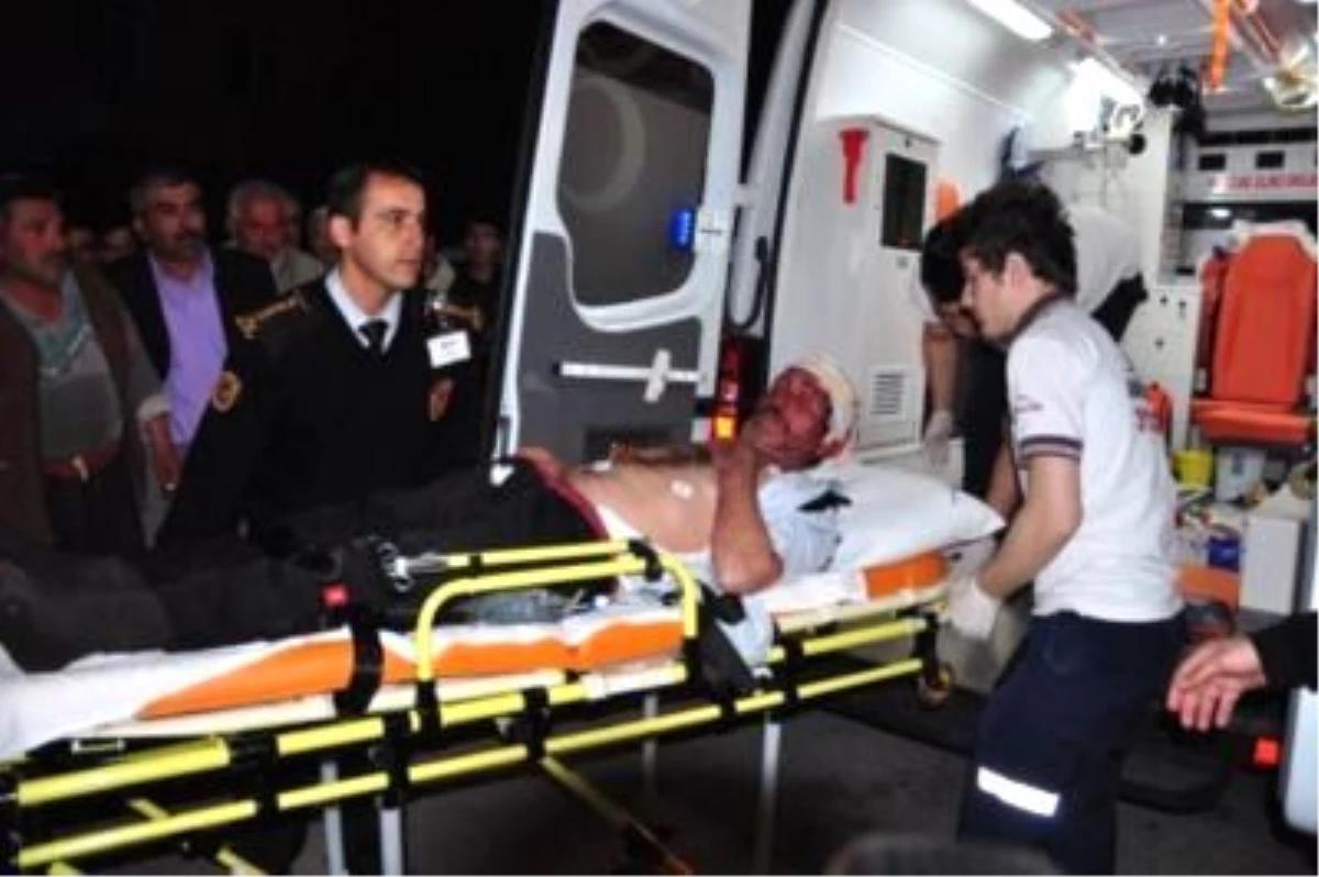 Alanya\'da Trafik Kazası: 9 Yaralı
