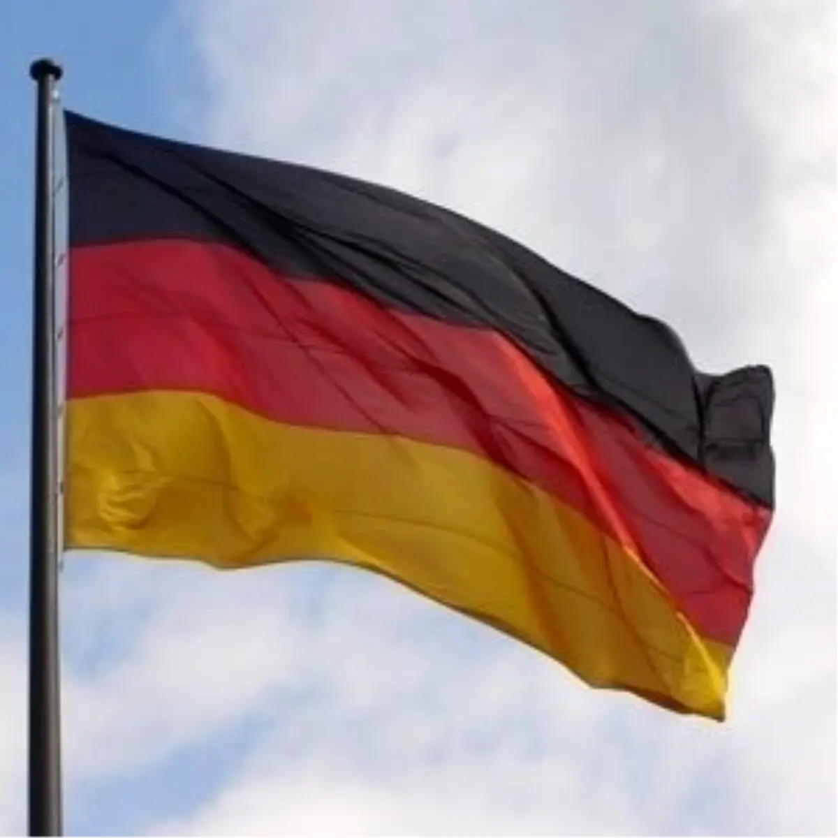 Alman Meclisi 2. Yardım Paketini Kabul Etti