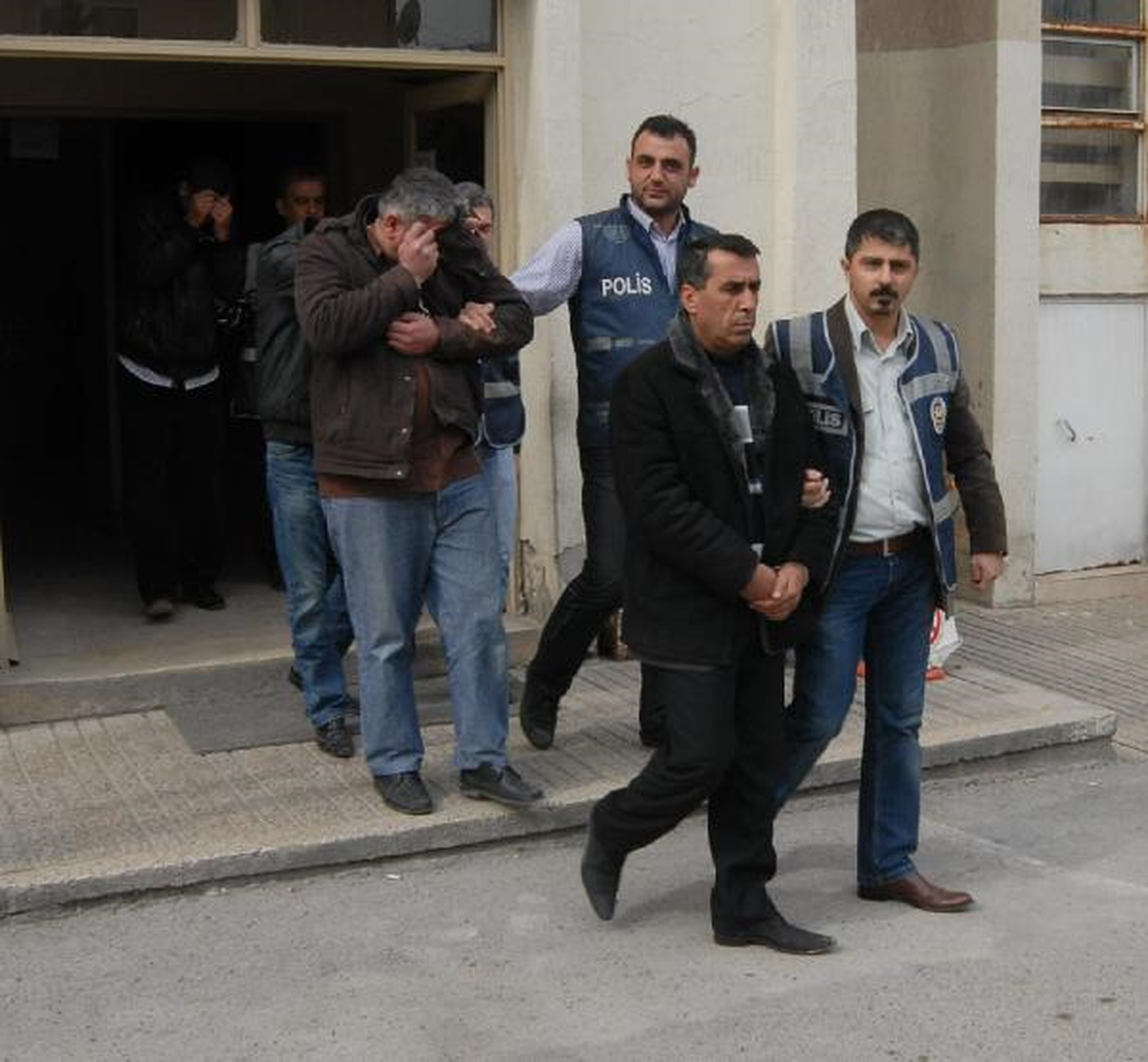 Binbir Surat Çete Elebaşını, 19 Yıl Önceki Parmak İzi Ele Verdi