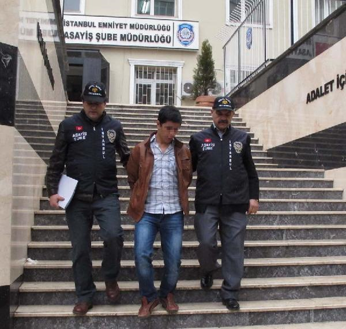 Diyarbakır\'daki Cinayetin Zanlısı İstanbul da Yakalandı