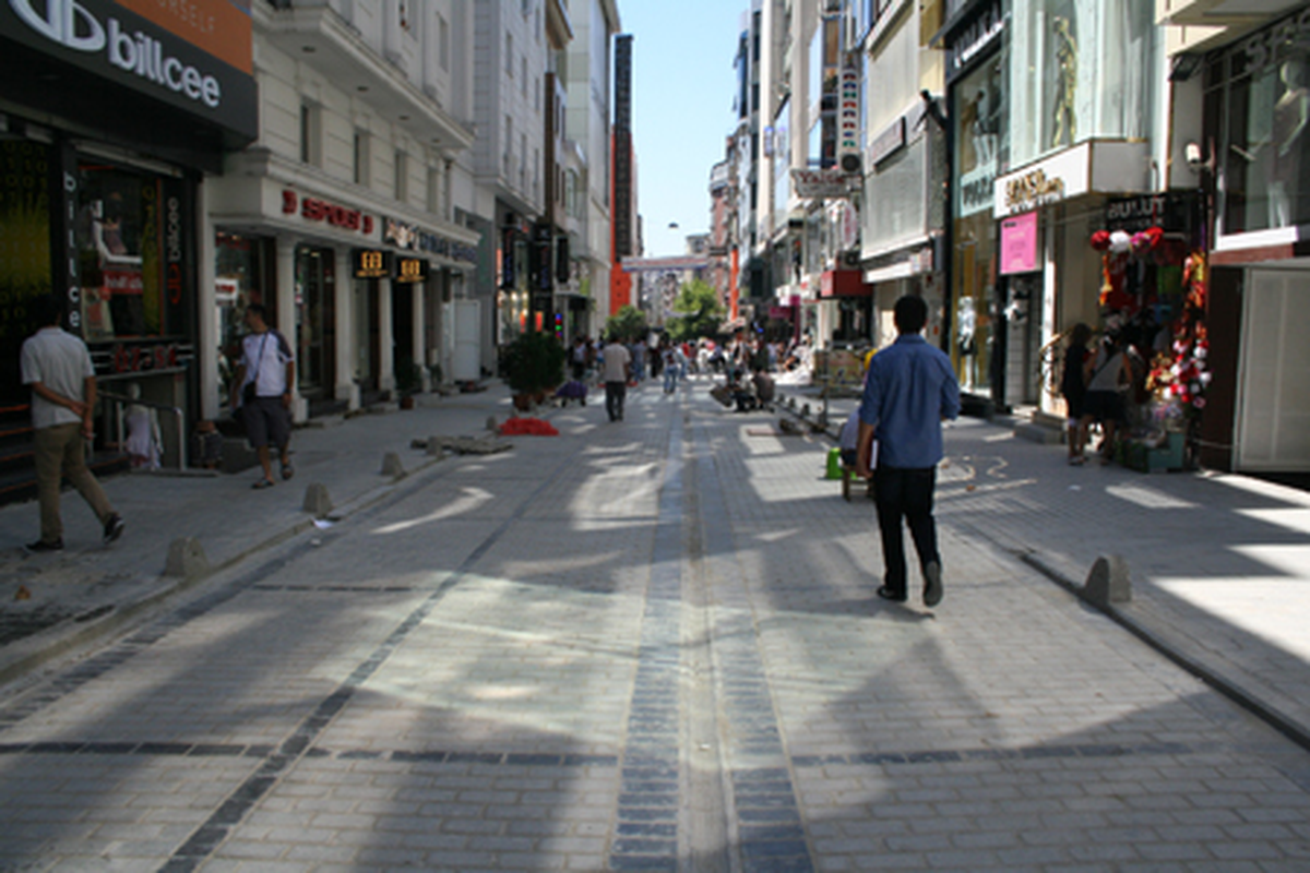 Lasiad Laleli\'nin Çehresini Değiştiriyor