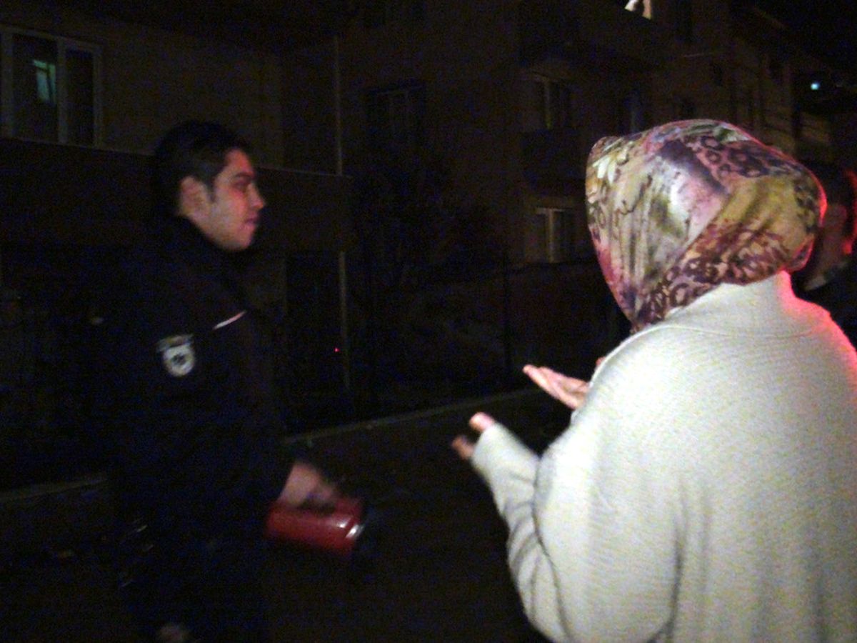 Levyeli Hırsızları Komşu Kadın Kaçırdı