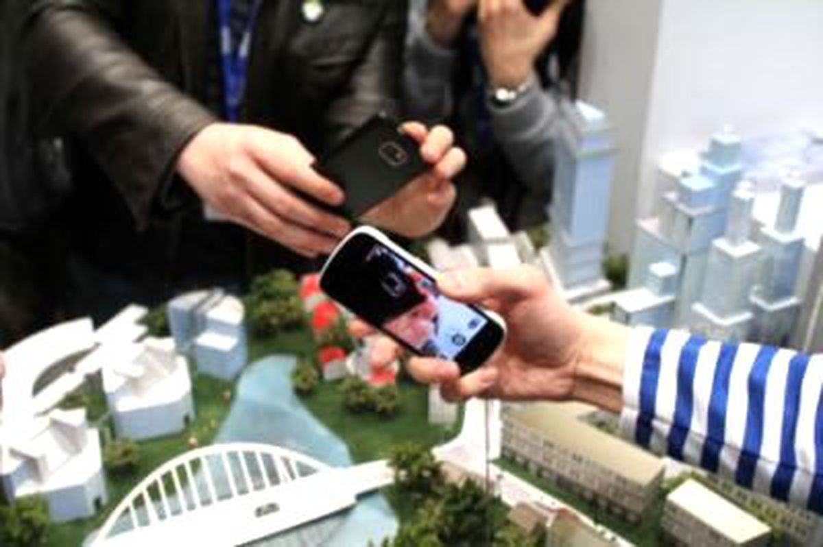 Nokia Yeni Ceplerini Mwc 2012\'de Tanıttı!