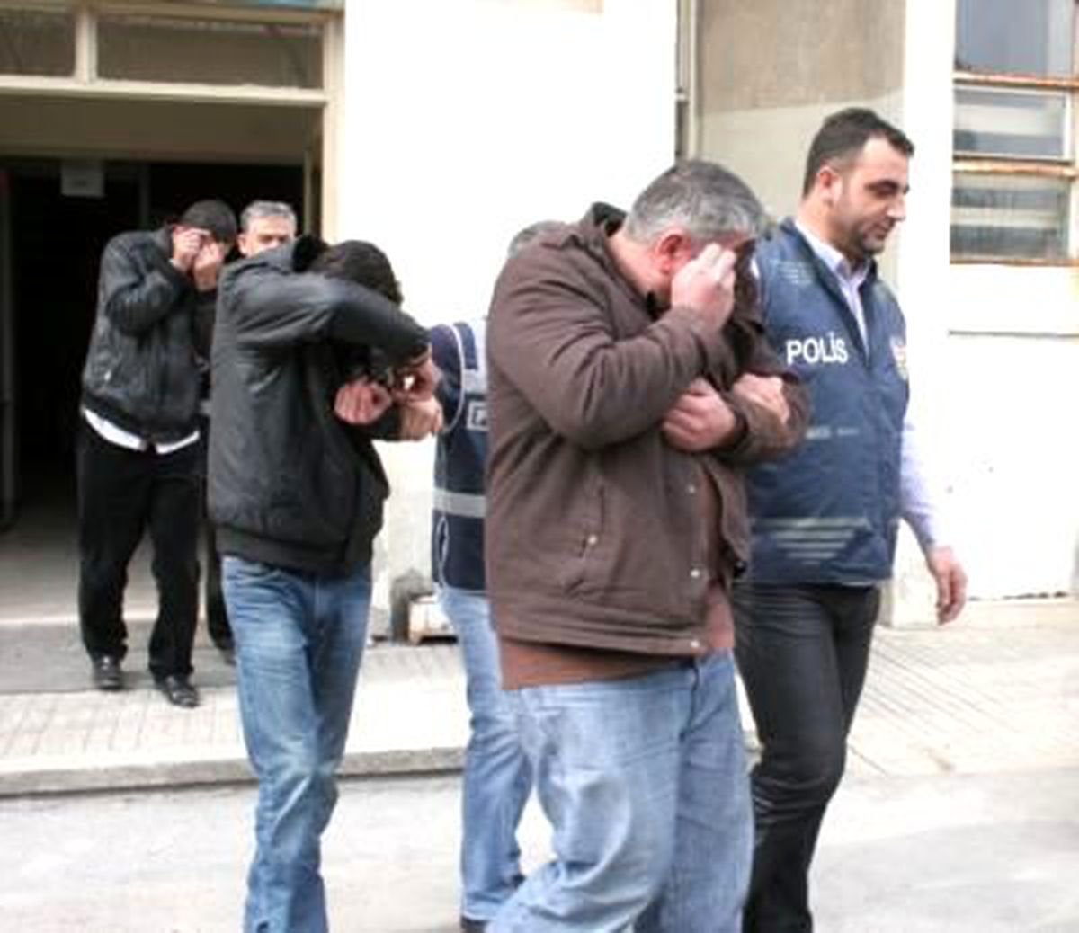 Oto Hırsızları Yakalandı