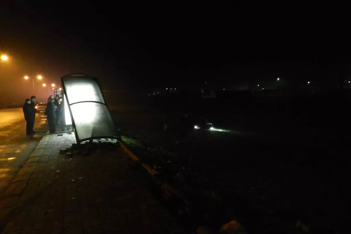 Sakarya'da Trafik Kazası: 3 Yaralı