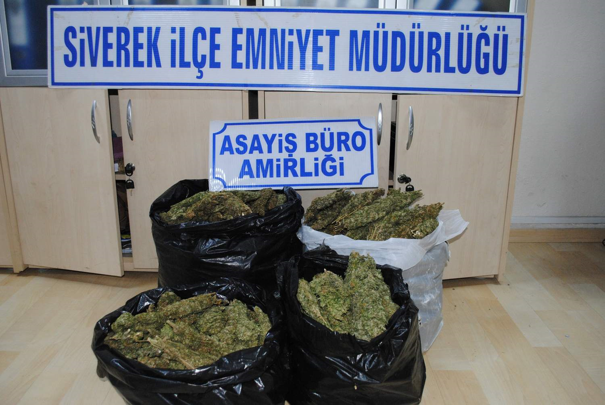 Siverek\'te 1 Kilo 510 Gram Esrar Maddesi Ele Geçirildi