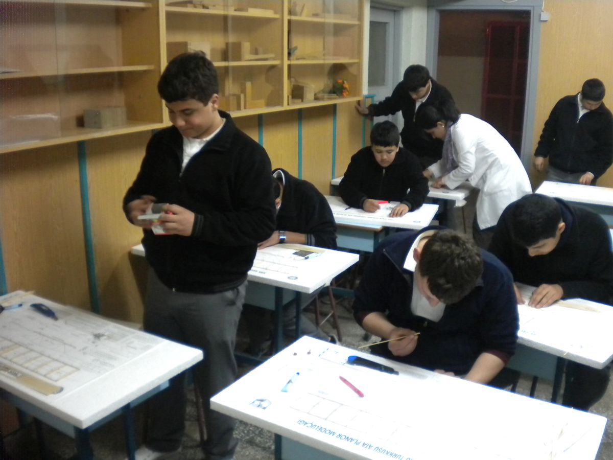 Thk Nazilli Şubesi Model Uçak Kurslarına Devam Ediyor