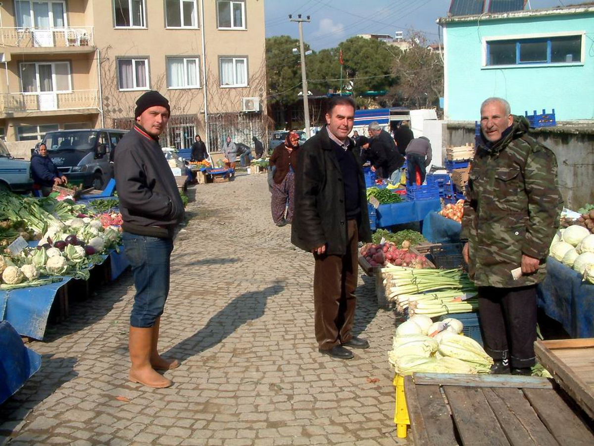 Ulubeyler Köyünde Sebze Pazarı