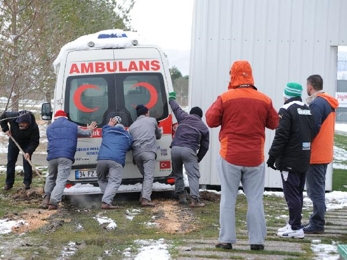 A Milli Takım Çalışmasını Bursaspor\'un Tesislerinde Sürdürdü