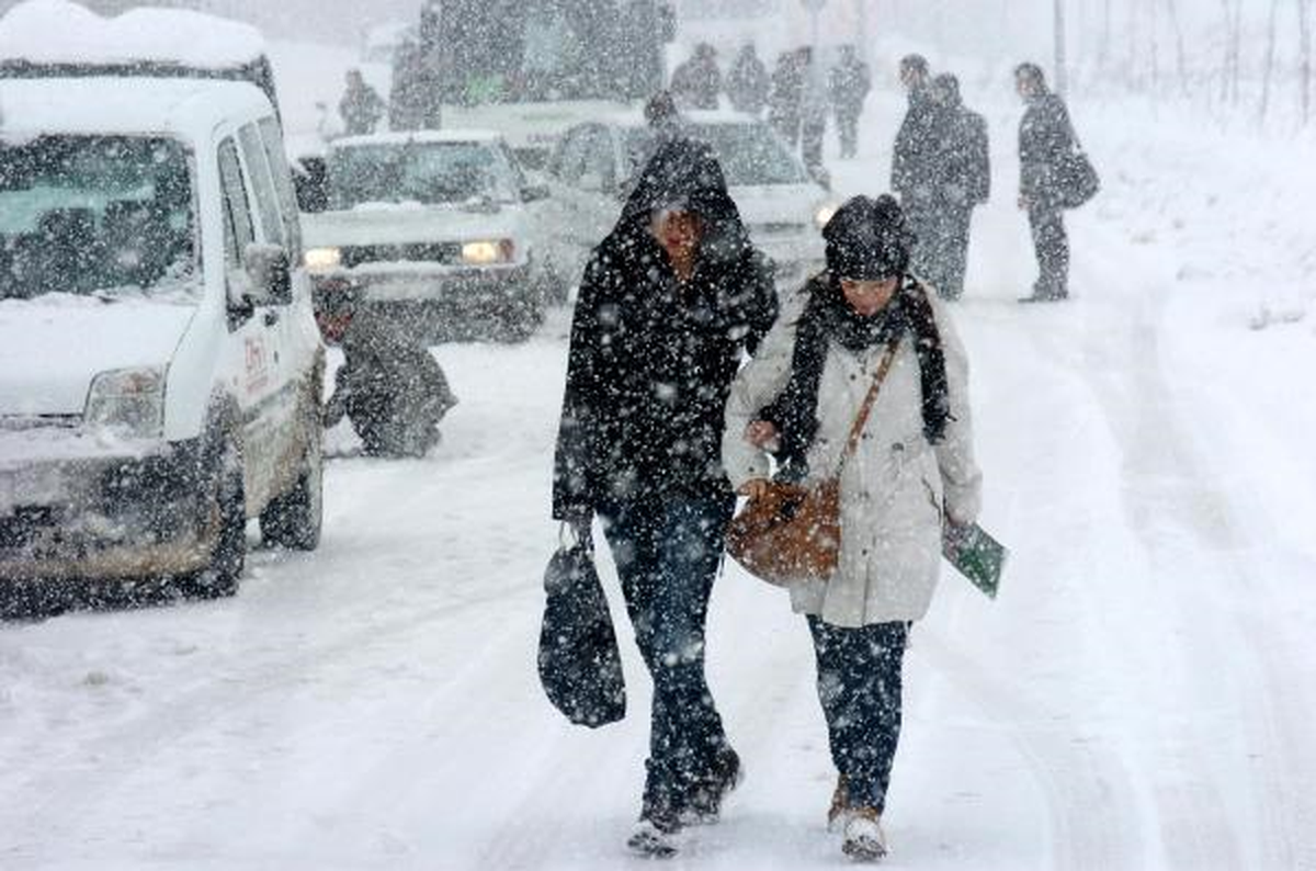 Bolu Dağı\'nda Tipi Ulaşımı Etkiledi (2)