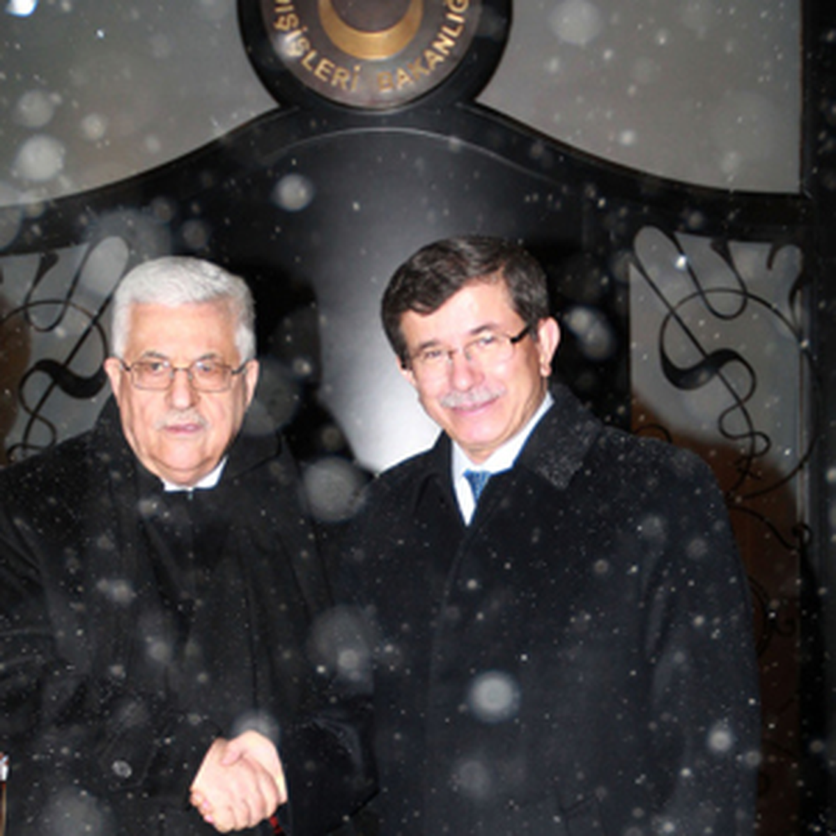 Davutoğlu, Abbas Onuruna Yemek Verdi