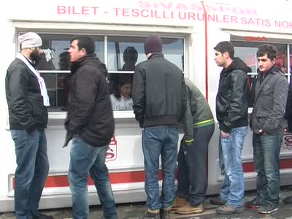Galatasaray Maçının Biletleri Satışa Çıktı