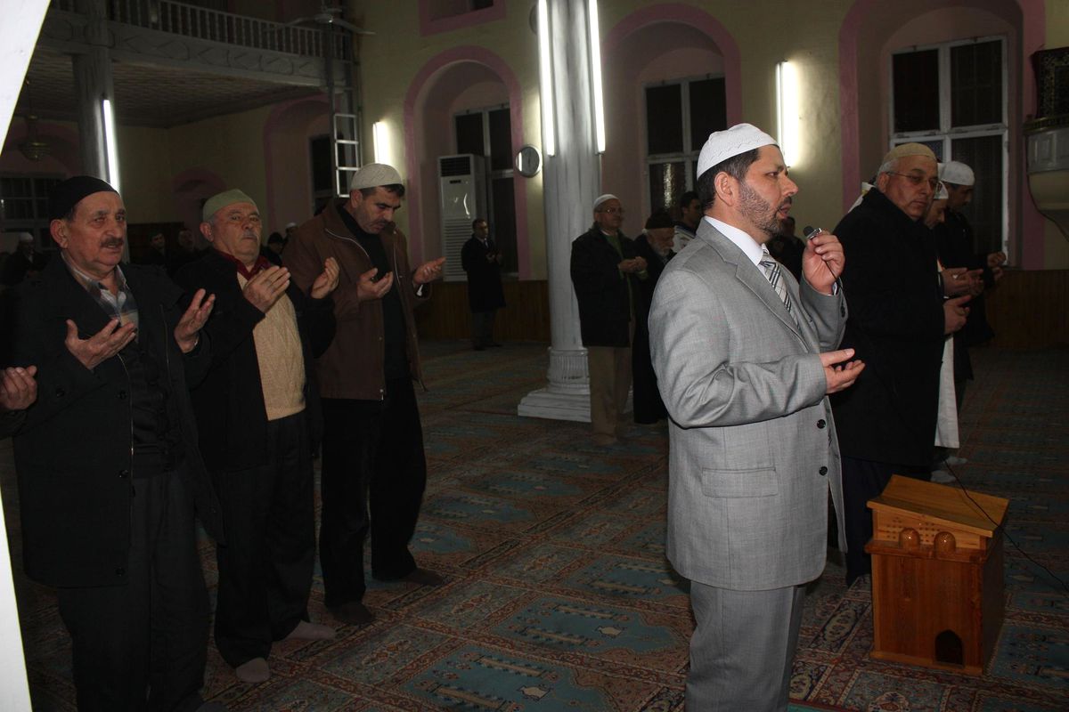 Görele\'de Necmettin Erbakan İçin Mevlit Okutuldu