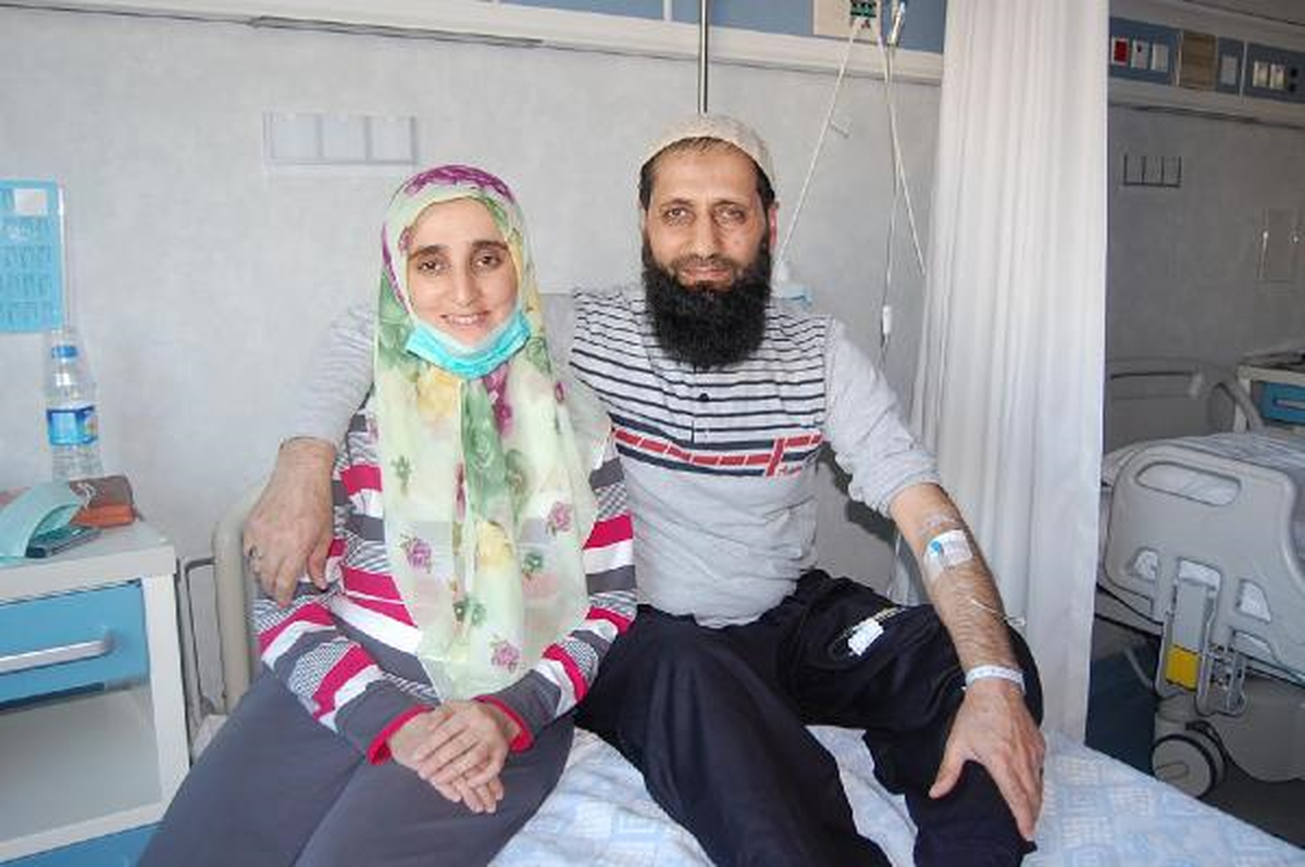 Kızına Böbreğini Yanlış Bilgi Yüzünden 3 Yıl Gecikmeyle Verebildi