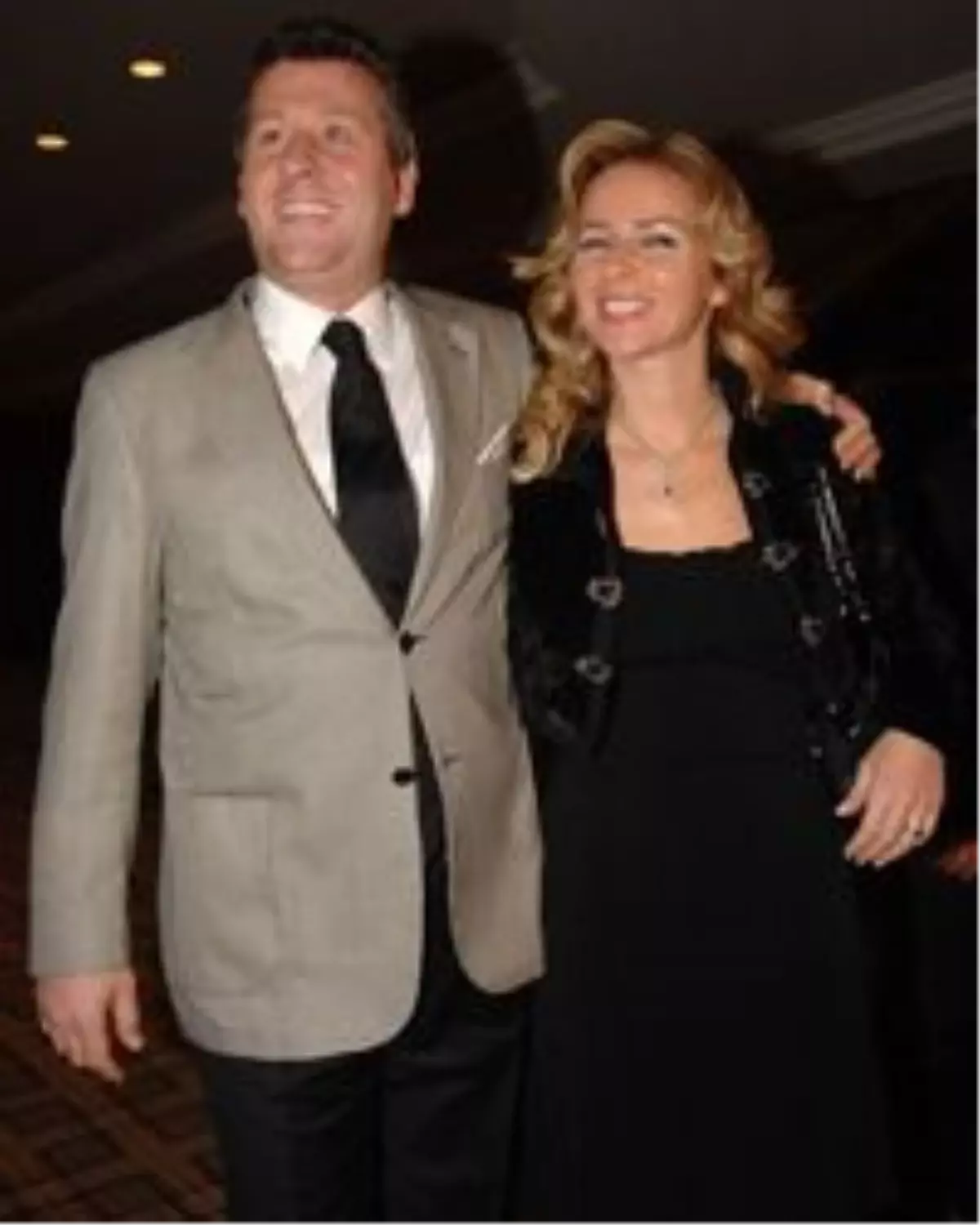 Metin Şentürk\'ün Eşi Evini Terk Etti