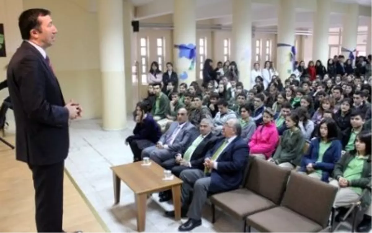 Milletvekili Çelik: "Hayatta farkındalık yaratın"