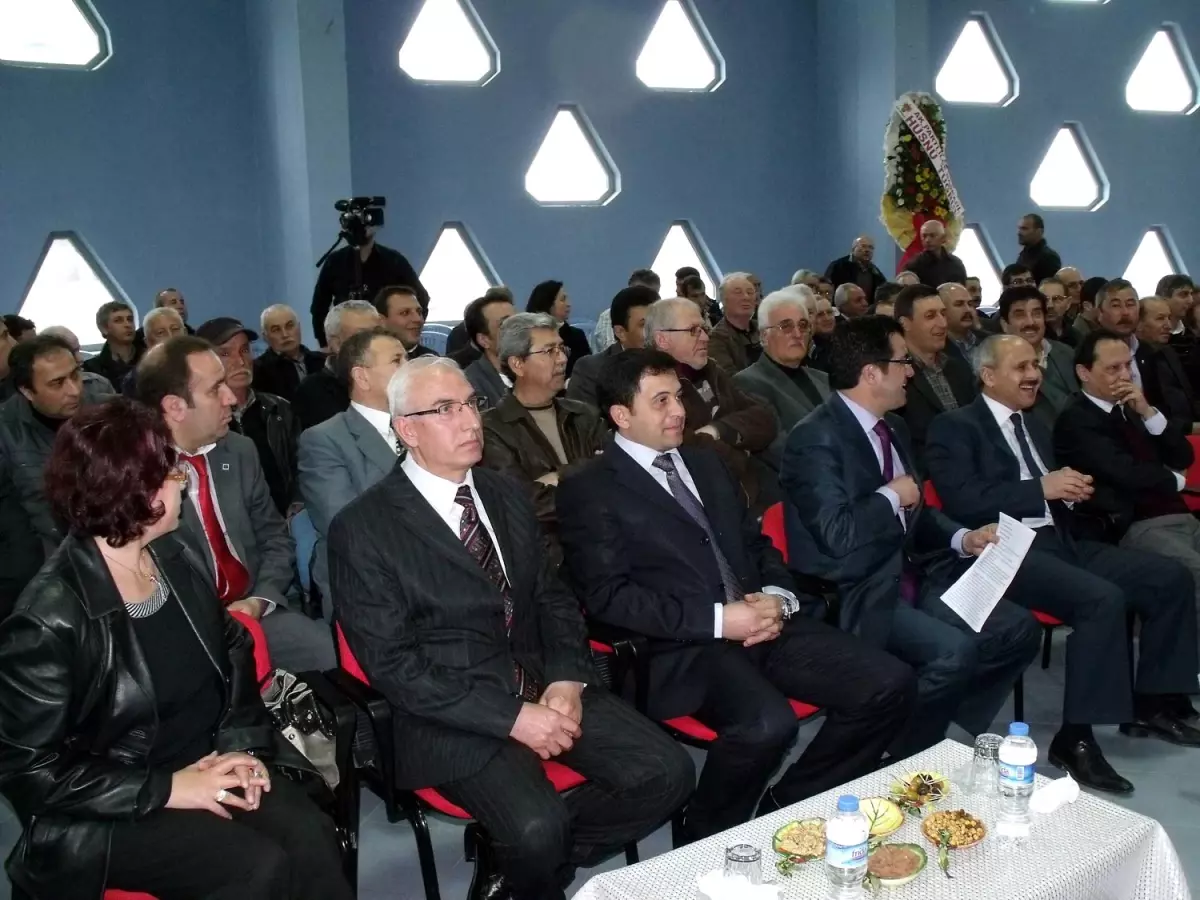 Salihli\'de Sofralık Zeytinin Geleceği Masaya Yatırıldı