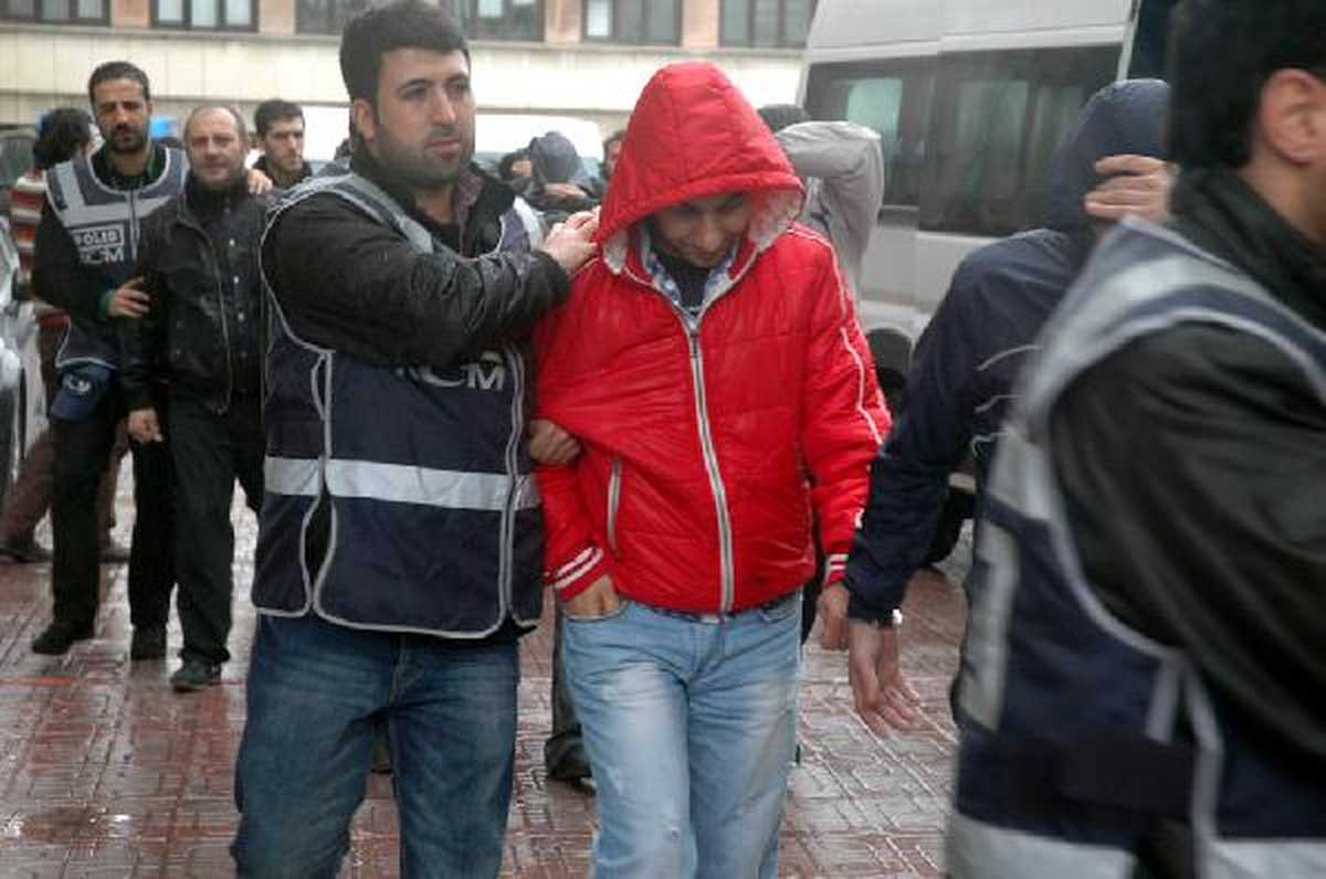 33 Kişilik Şebekeden 217 Suç Kaydı Çıktı