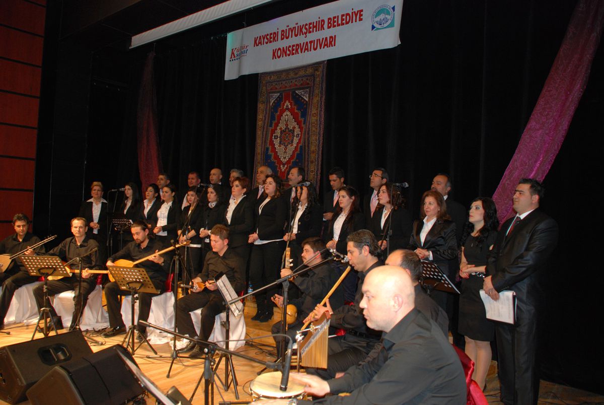 Anadolu Ezgileriyle Dolu Gece