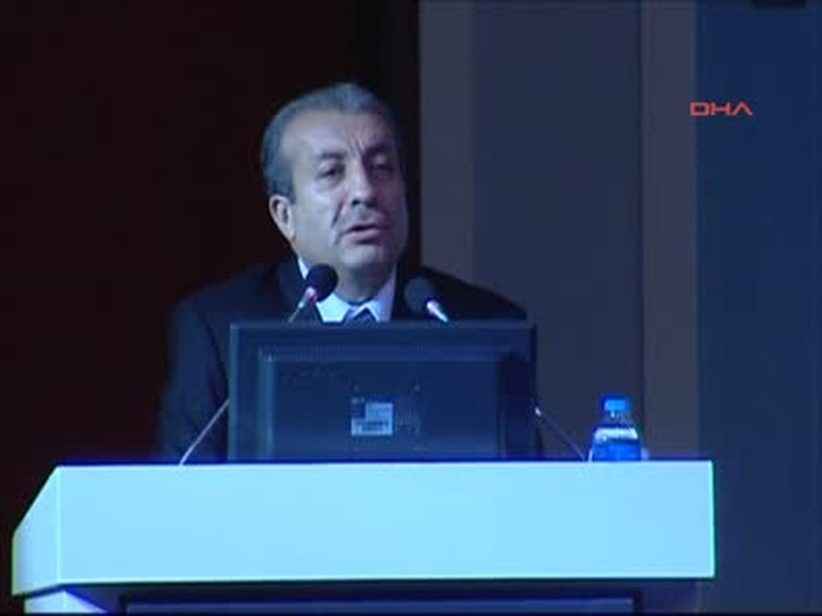 Bakan Eker, Tarım Arazilerinin Bölünmesinin Önlenmesi Çalıştayı\'na Katıldı