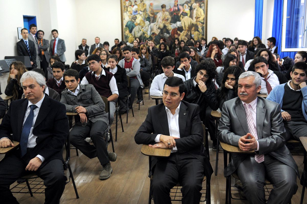 Başkan Tütüncü\'den Liselere Moral Söyleşisi