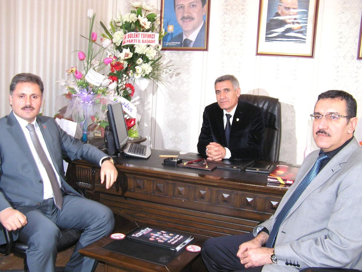 Başkanı Çakır\'dan, AK Parti Merkez İlçe ve Gençlik Yönetimine Ziyaret