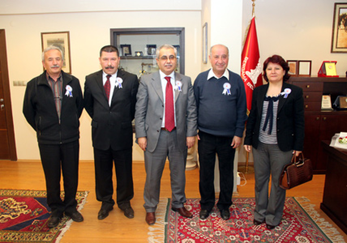 Bergama Belediyesi\'ne Vergi Haftası Ziyareti
