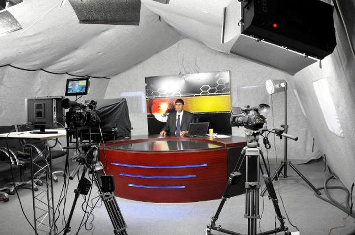 Van TV Çadırda Yayın Yapıyor