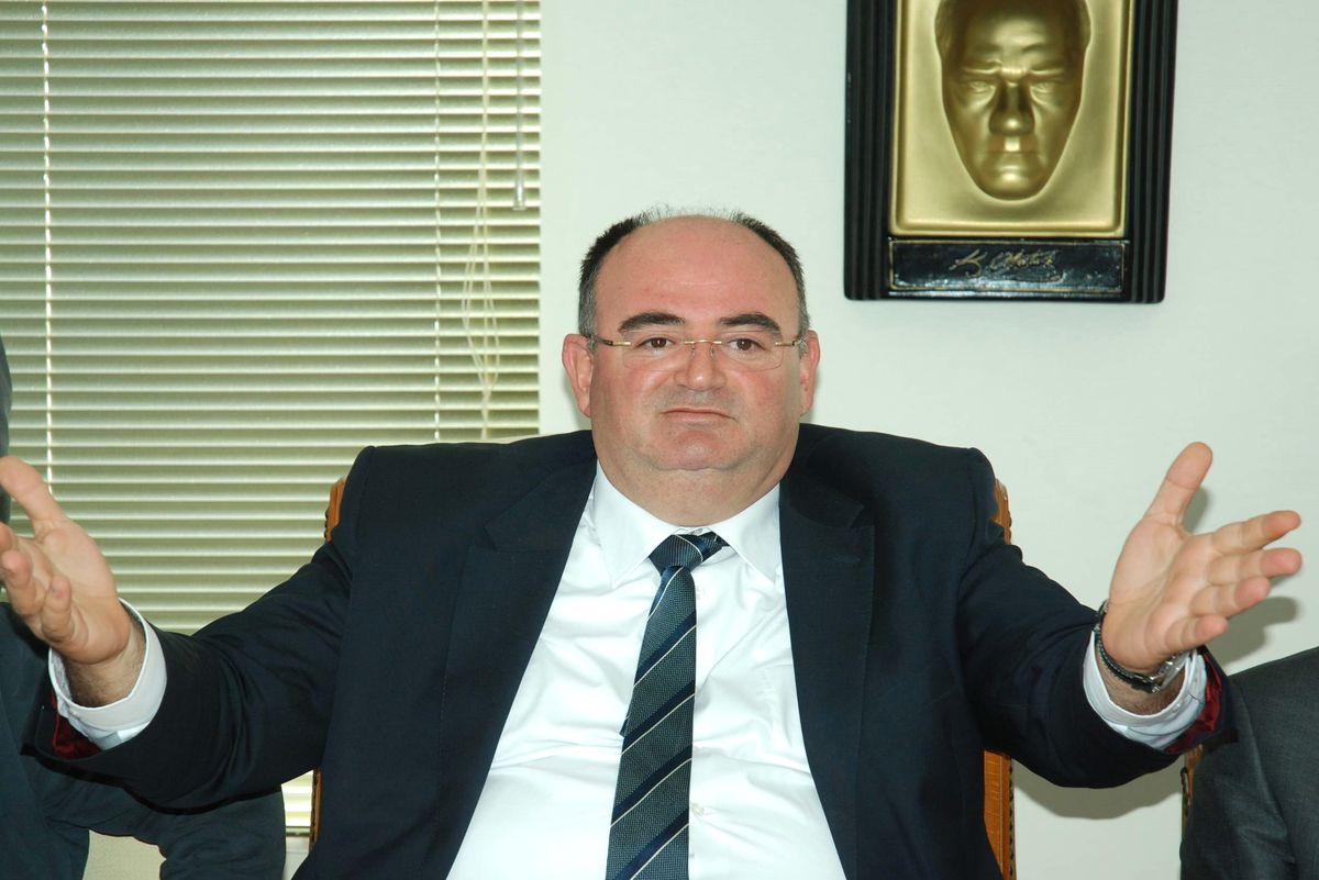 Birlik Bahçesi'nden Muhtaç Ailelere Yardım Eli