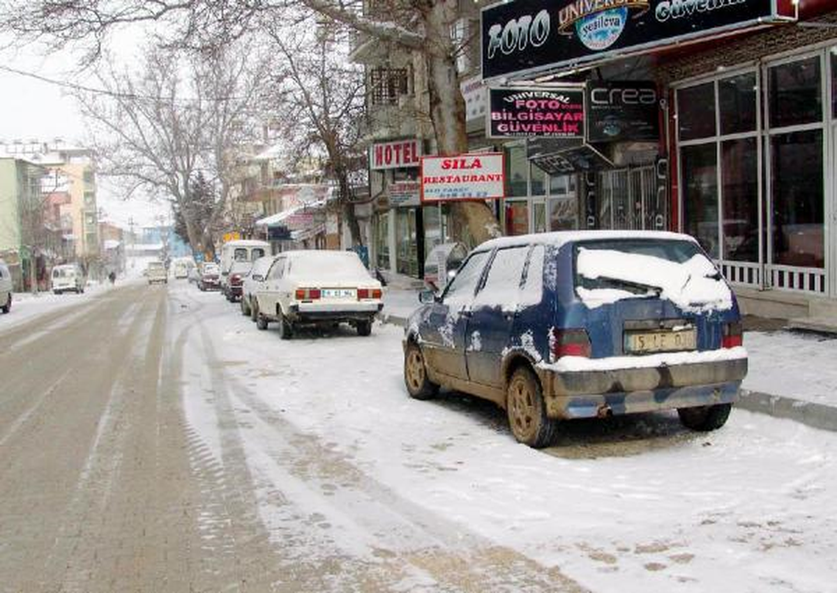 Burdur\'un 2 İlçesinde Okullara Kar Tatili