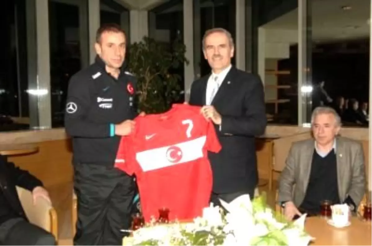 Bursa Büyükşehir Belediye Başkanı Recep Altepe\'den \'Milli\' Destek