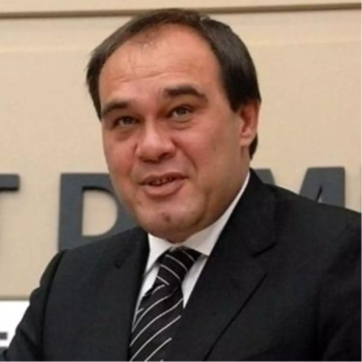 Demirören'e İlk Tebrik Jw Marrıott Ankara'dan