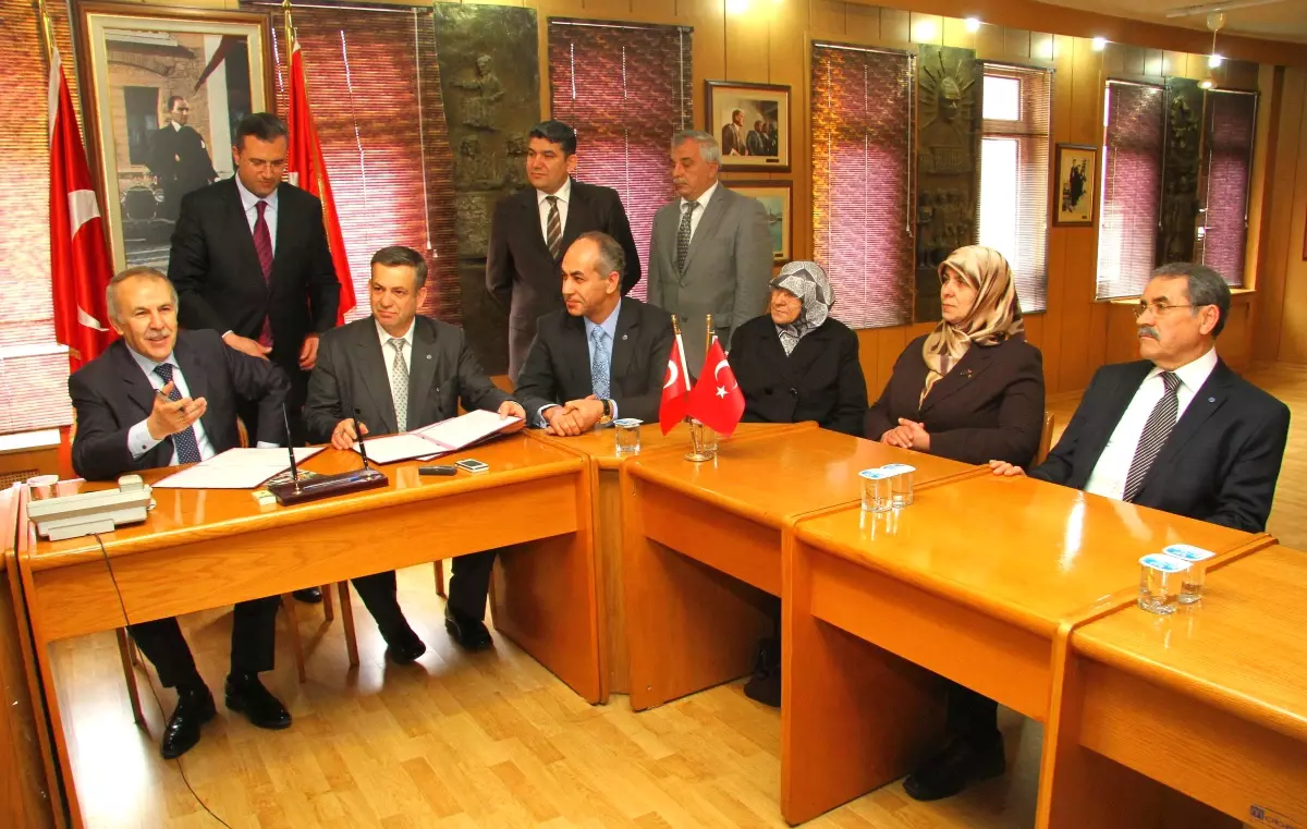 Erdemoğlu Ailesinden Eğitime Büyük Destek