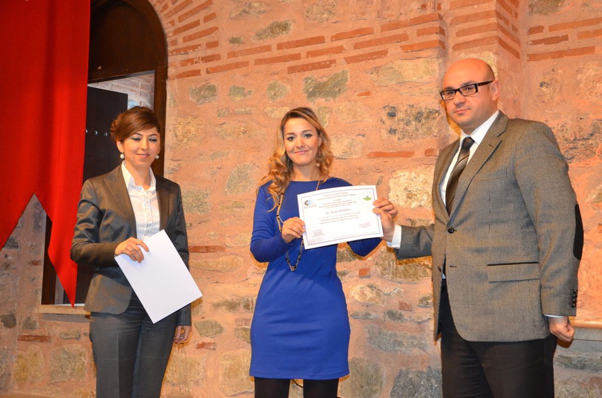 Genç Girişimciler Sertifika Aldı