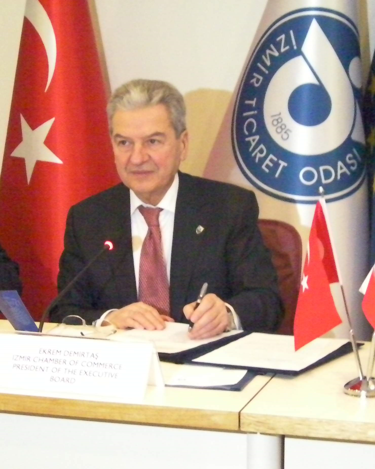 İzmir\'in Ticaret Hacmi Büyümeli