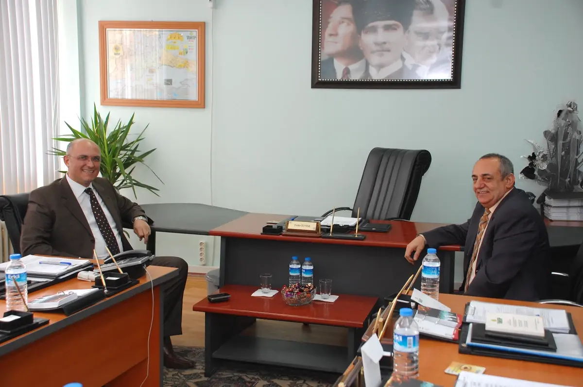 Kaymakam Kadiroğu, Tohum Satış Kooperatifi'ni Ziyaret Etti