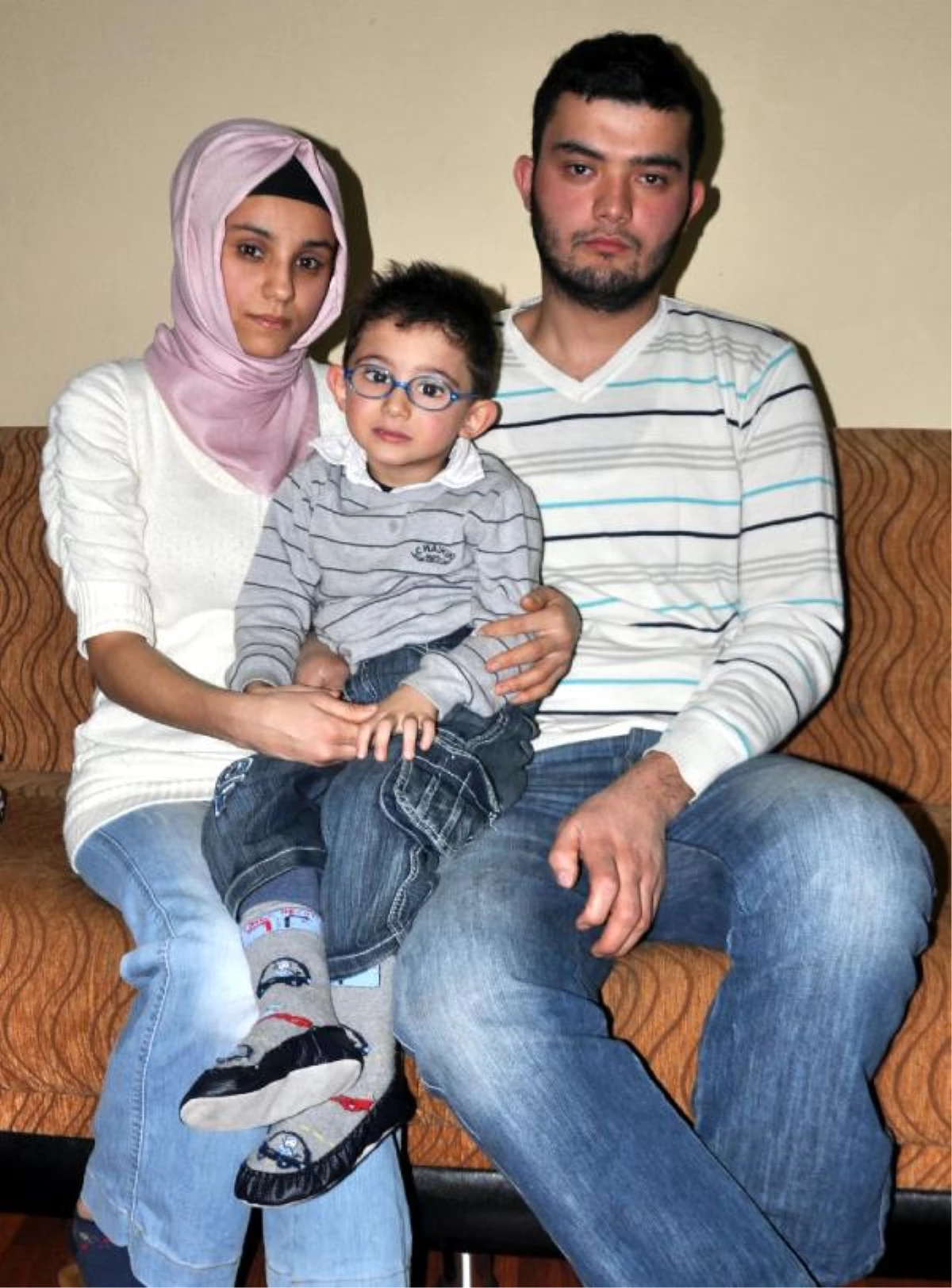 Kentin Tek Çocuk Nörolojisi Uzmanı Gitti, Mustafa\'nın Tedavisi Yarım Kaldı