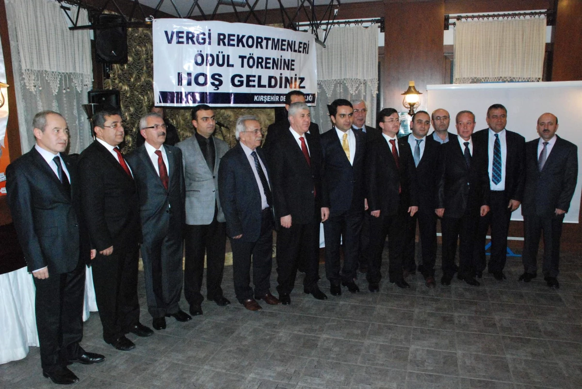 Kırşehir Vergi Rekortmenleri Ödüllerini Aldı