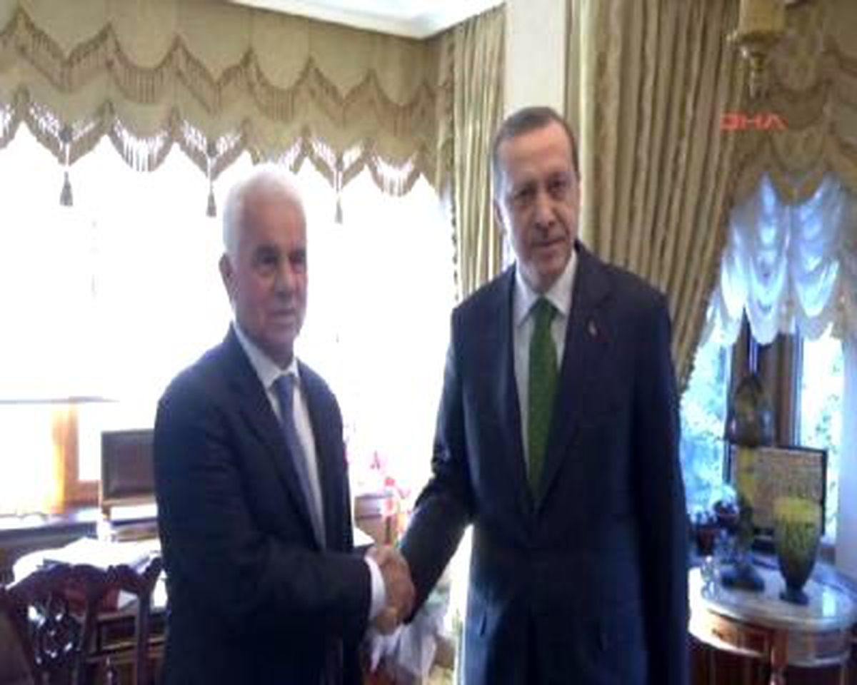 KKTC Cumhurbaşkanı Eroğlu, Başbakan Erdoğan\'ı Ziyaret Etti