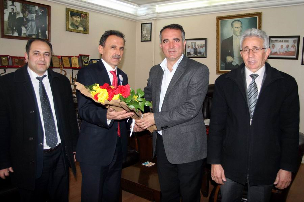 Üver\'den, Başkan Sürer\'e Ziyaret