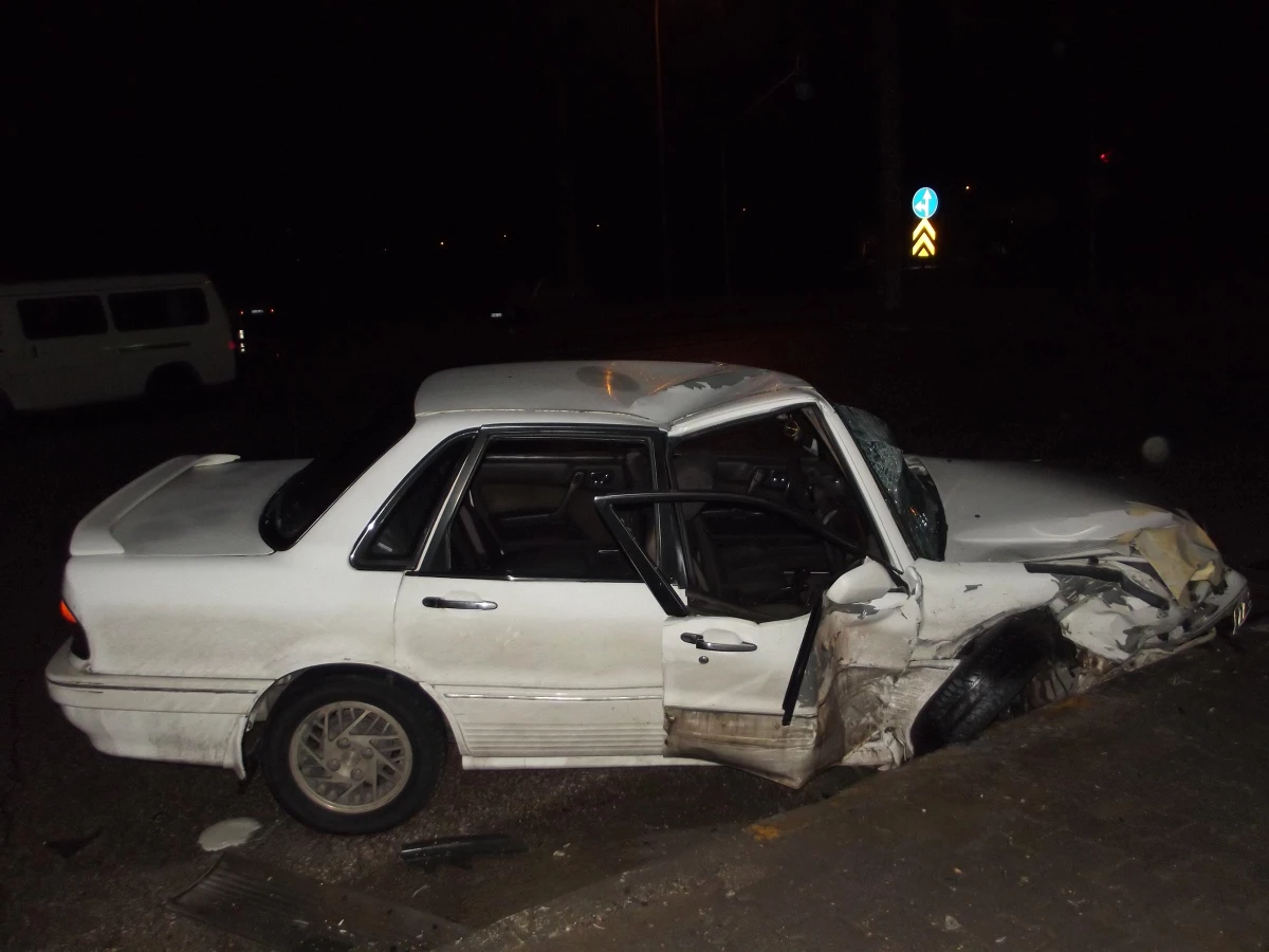 Adana\'da Trafik Kazası: 8 Yaralı