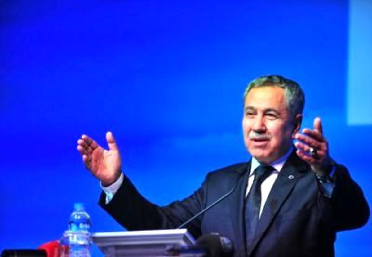 Arınç: Türkiye Güneşli, Güzel Günler Görecek