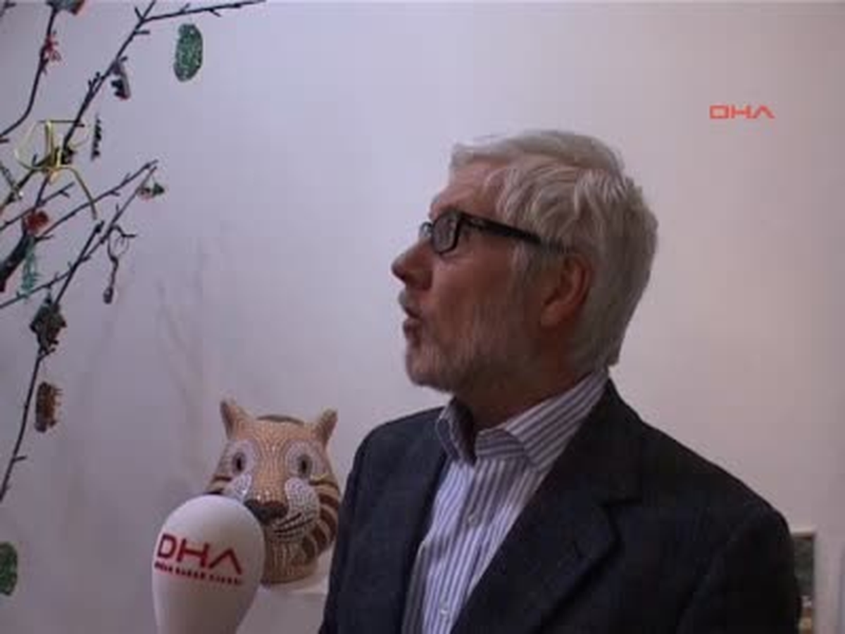 Bilgisayar Atıklarından İlginç Sergi